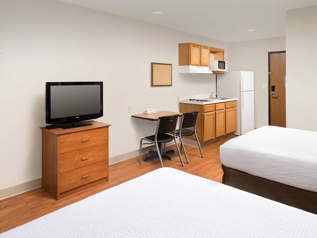 Extended Stay America Select Suites - Wichita - South Room photo